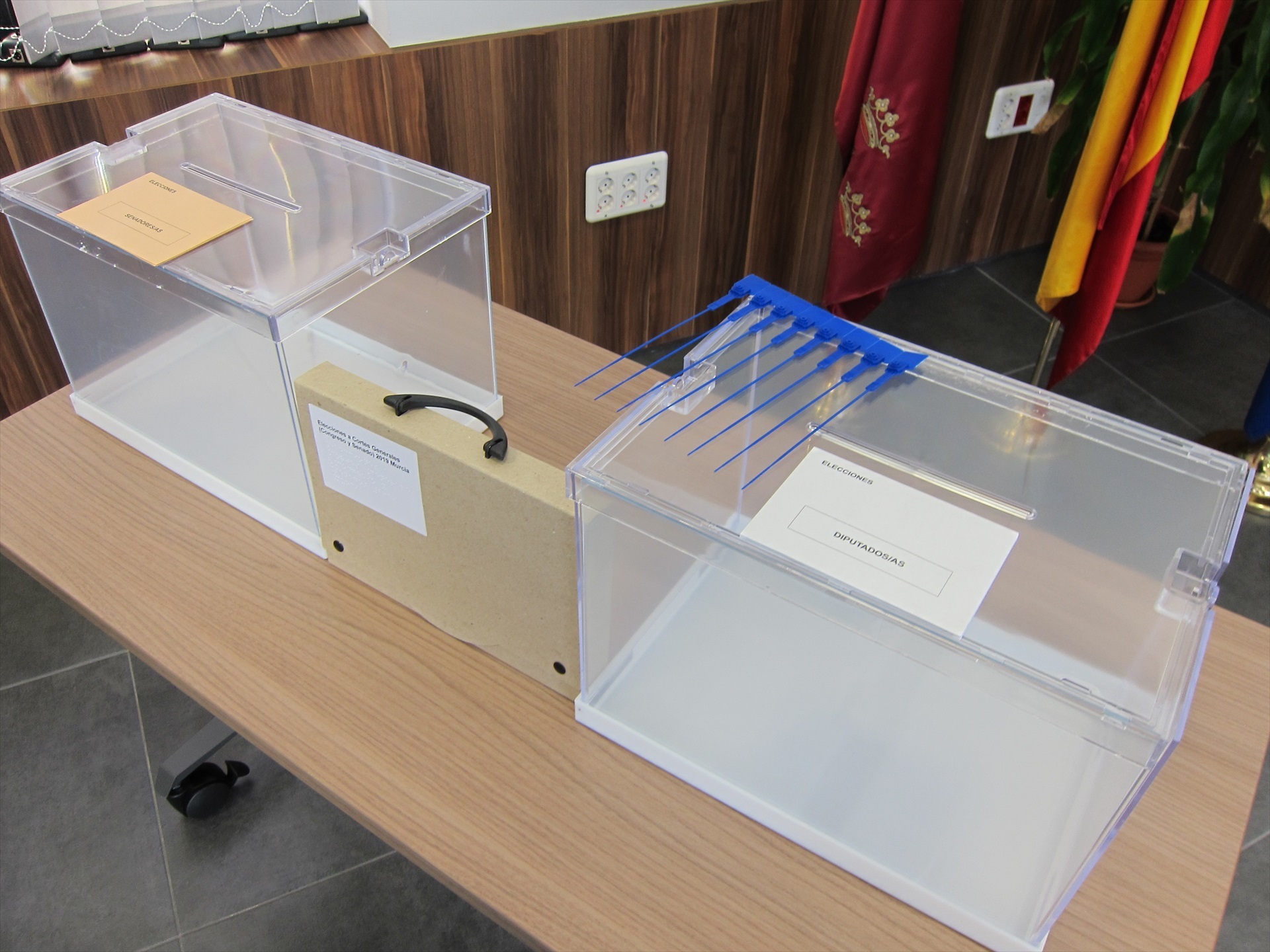 Un total de 5.754.840 de personas están llamadas a votar este domingo en las elecciones catalanas