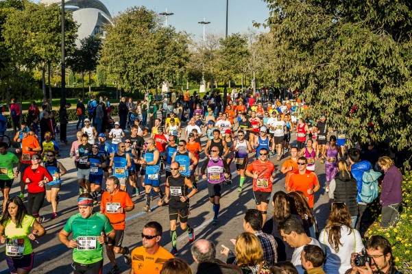 Descuentos en tren para viajar a Valencia con Renfe y correr en el Medio Maratón, el Maratón o la 10k