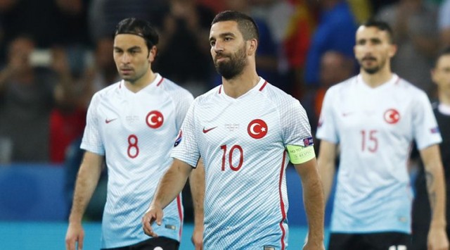 República Checa-Turquía, duelo a vida o muerte por los octavos
