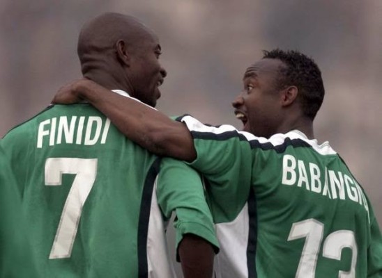 El exjugador Tijani Babangida, en estado crítico tras un accidente de tráfico en el que falleció su hermano