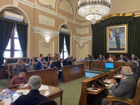 El PSPV mantiene su defensa del topónimo 'Castelló' y pide copia del informe para justificar el cambio
