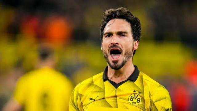 Hummels lidera y rentabiliza los 30,5 millones de euros de inversión del Dortmund