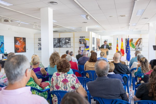 L'Alfàs reivindica su diversidad cultural y social en el Día de Europa