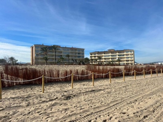 Dénia espera 800.000 metros de arena para 2026 en la Marineta Casiana y Les Marines para 2026