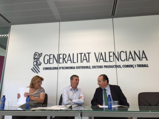 Economía reivindica su oficina de inversión extranjera sin el IVF