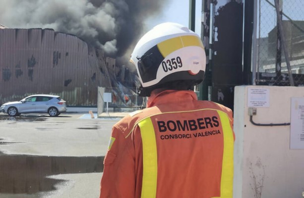 La Generalitat traslada a los sindicatos de bomberos forestales el plan estratégico 2024-2025