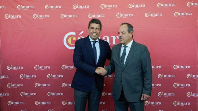 Mazón llega antes 
