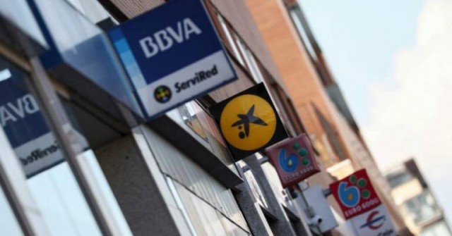 La banca propone un alza salarial del 11 % en 4 años, 