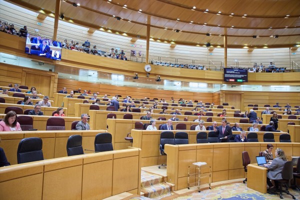El Senado reprueba al fiscal general con la mayoría absoluta del PP y abstención de socios de Gobierno
