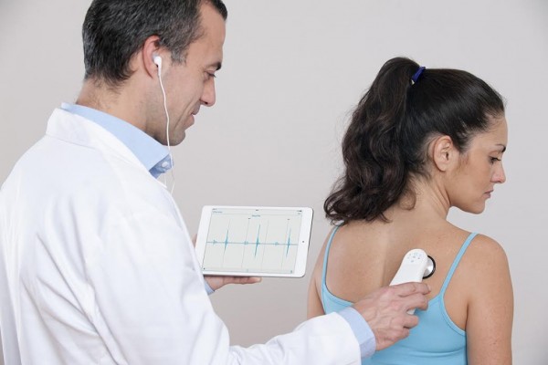 Una 'startup' valenciana consigue las certificaciones para comercializar el fonendoscopio médico inteligente 
