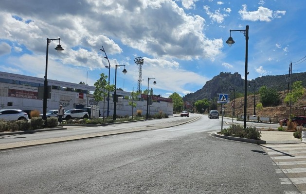 Alcoy mejorará la movilidad en la entrada desde Banyeres con un carril bici y nuevo aparcamiento