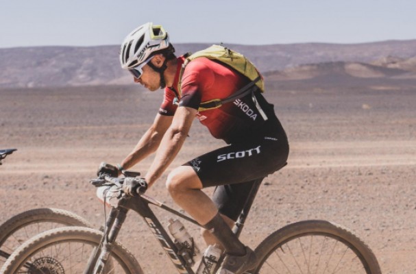 Plata de Sergio Mantecón en la Titan Desert