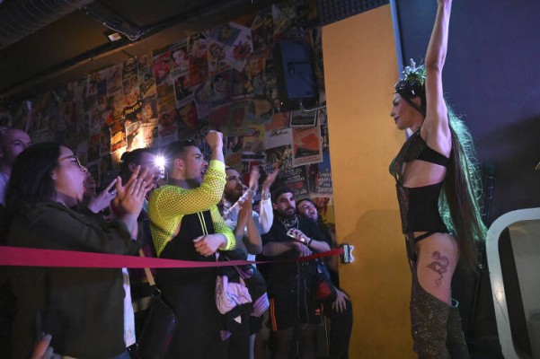 Adiós al símbolo 'queer', cierra Oz en Castelló: 