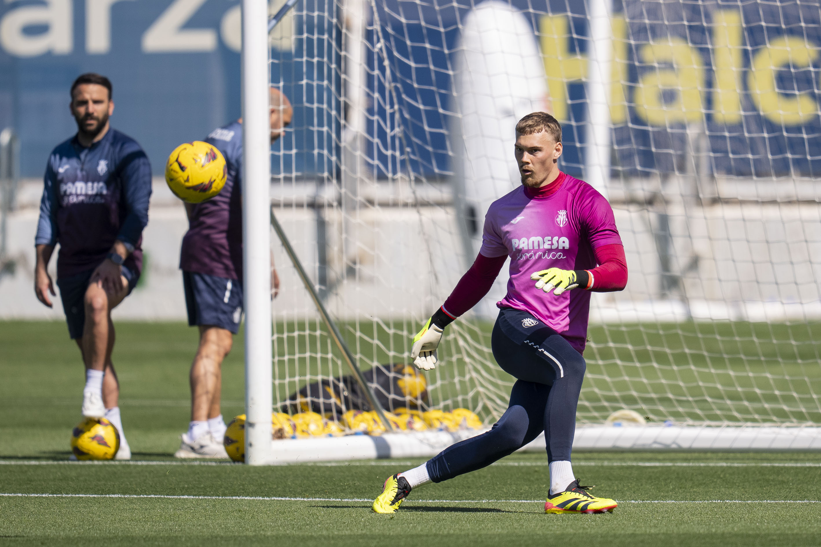 Filip Jorgensen. Villarreal CF - 