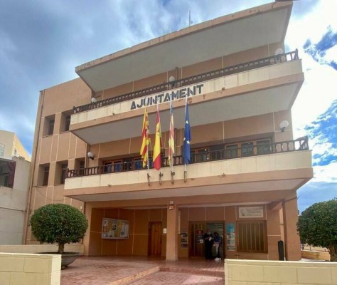 FESEP busca apoyos en El Campello para implantar la carrera profesional: hablará con la oposición