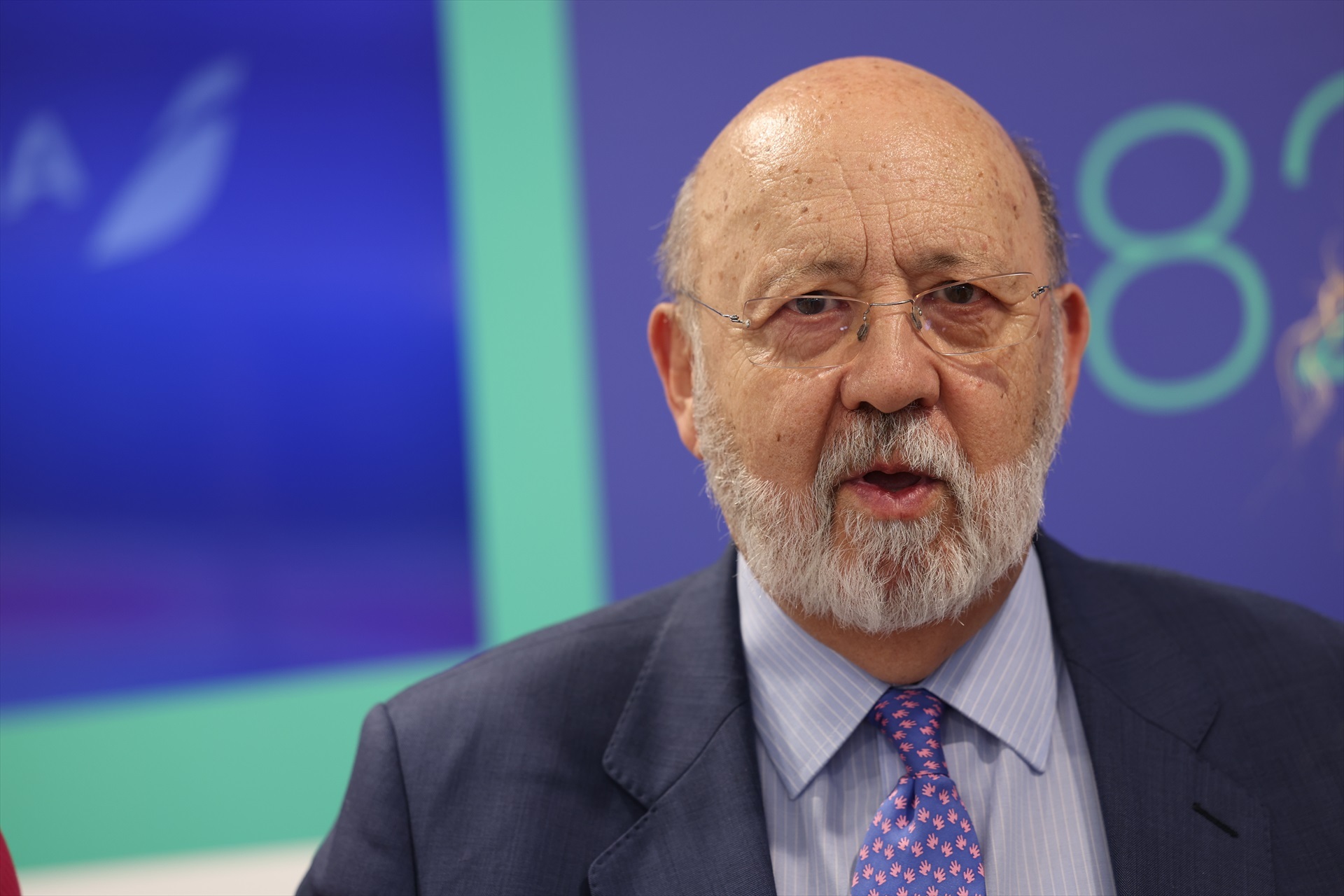 La JEC avisa que la multa a Tezanos puede llegar a 30.000 euros por vulnerar la Ley Electoral