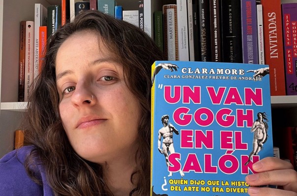 La Historia del Arte... con una sonrisa: @claramore_ presenta en Murcia su libro 'Un Van Gogh en el salón'