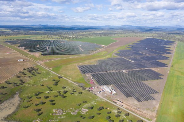 OHLA impulsa una planta fotovoltaica en la Región: 70 millones de inversión, 200 MW y 500 empleos