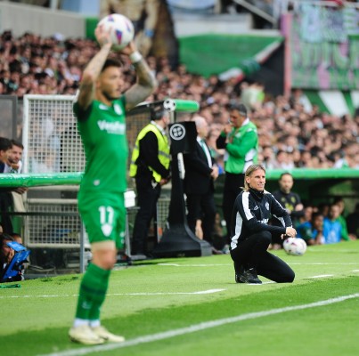 El Elche necesitará de dos a tres victorias en las cuatro jornadas que restan para jugar el 'play-off'
