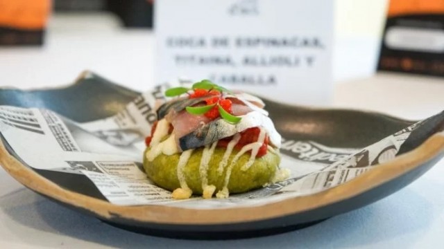 Una coca alcoyana de espinaca, titaina, allioli y caballa es la mejor tapa de la Comunitat
