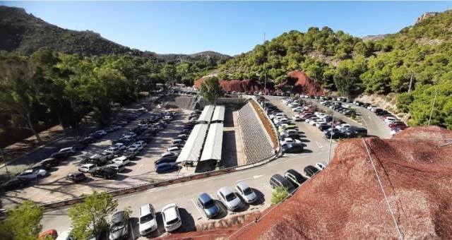 Navantia impulsa la tercera fase del aparcamiento exterior con la instalación de cargadores eléctricos y más sombra para los vehículos


