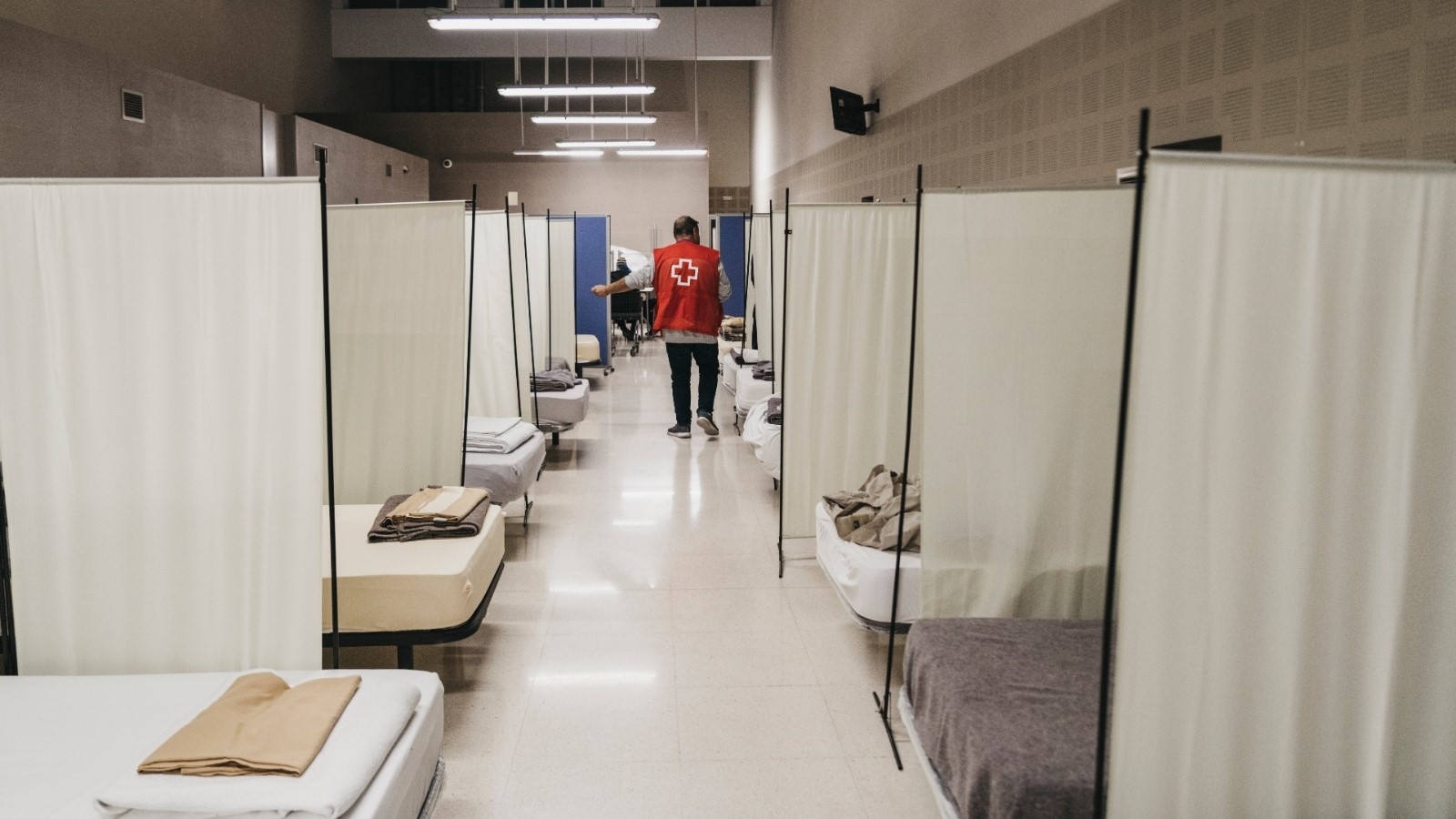 València ofrecerá atención permanente a personas sin hogar en un nuevo albergue
