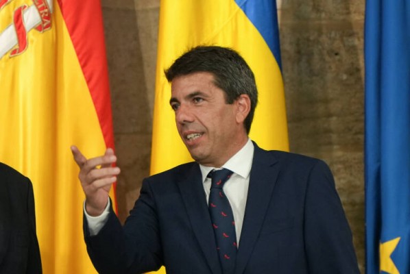 Mazón celebra que el Castellón y el Hércules pasen 