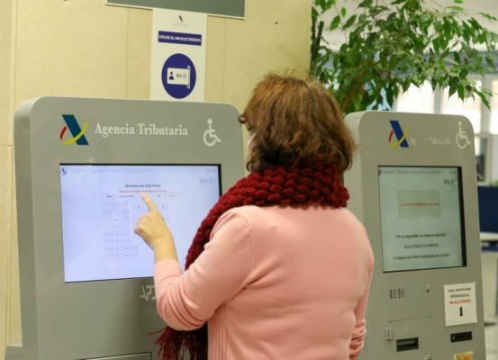 La Agencia Tributaria Valenciana ofrece atención para elaborar la declaración de la Renta 2023