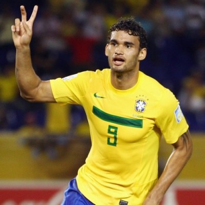Willian José firma su cesión por dos temporadas al Betis
