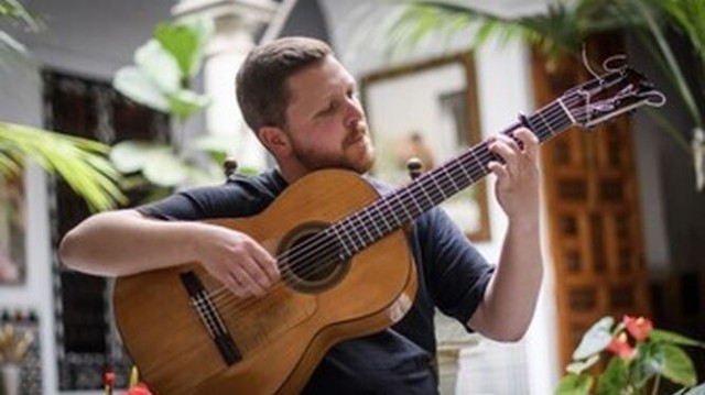 Alejandro Hurtado resucita las guitarras de Ramón Montoya y Manolo de Huelva