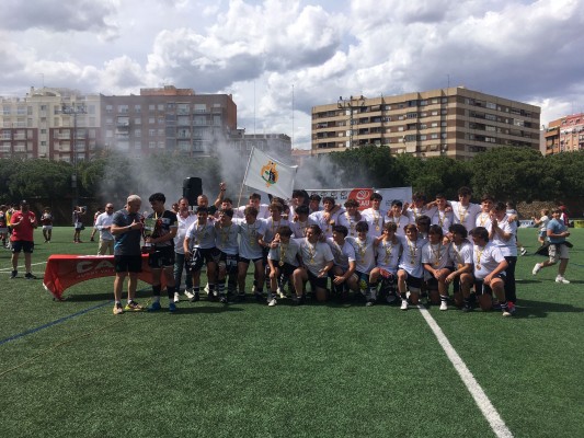 El Salvador campeón de España s18 en el torneo celebrado en Valencia