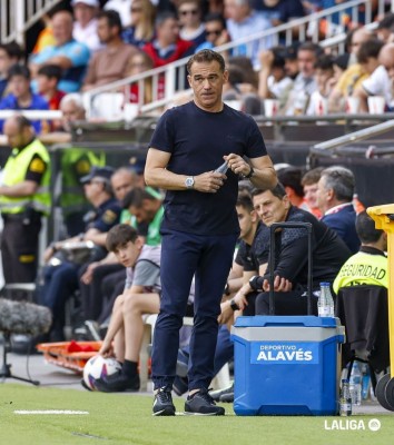García Plaza: “Celebrar una permanencia tan pronto supera todas mis expectativas”
