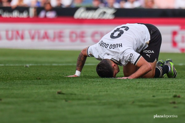 El Valencia pierde ante el Alavés y se aleja de Europa