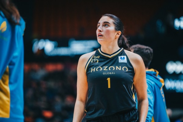 La canadiense Aislinn Konig no seguirá en el Hozono Jairis alegando 
