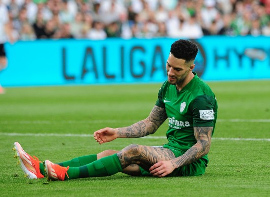 El Elche pierde en Santander y se despide de la pelea por el ascenso directo a LaLiga EA Sports