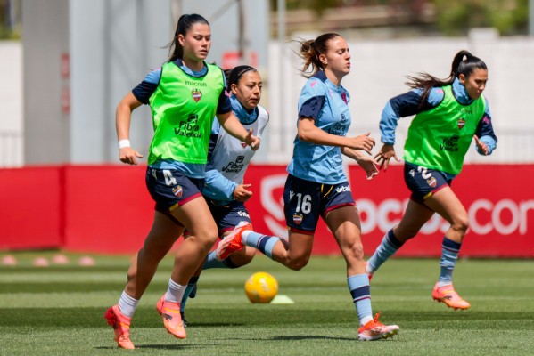 El Levante Femenino, a por la Real Sociedad para no descolgarse
