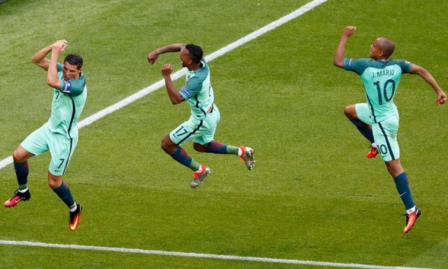 Cristiano conduce a Portugal a los octavos como tercera de grupo