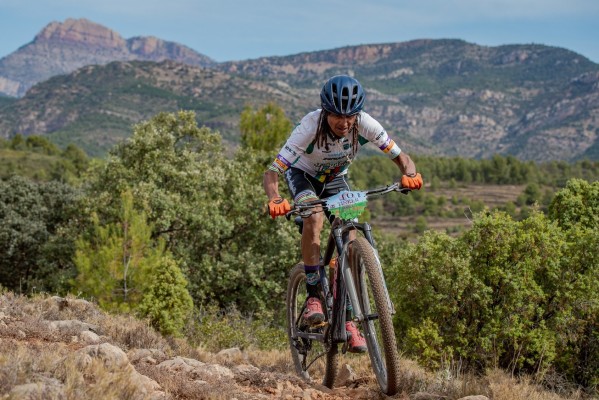 Castellón acoge a la élite del mountain bike nacional en la Gigante de Piedra