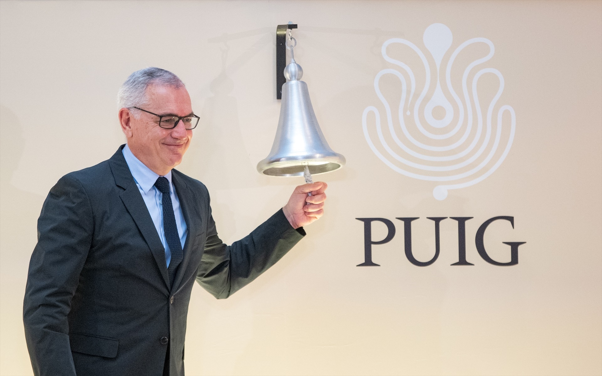 Puig cierra plano su primer día en Bolsa, después de llegar a impulsarse más de un 8%
