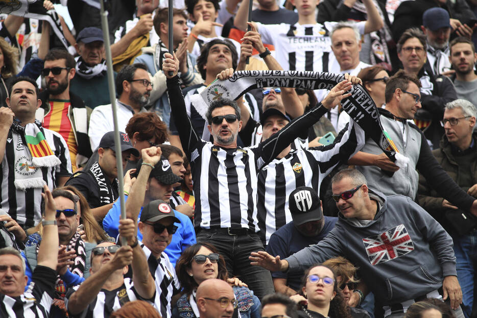 La afición del Castellón agota todas las entradas a 10 días del partido en Castalia ante el Ibiza
