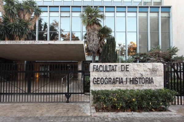 Historiadores rechazan la ley de concordia de PP y Vox por sus 