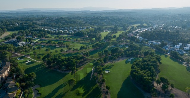 El Club de Golf El Bosque impulsa un torneo benéfico a favor del cáncer infantil 