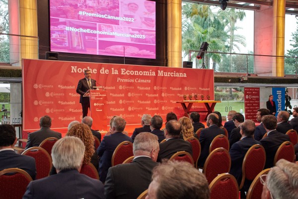Los Premios Cámara 2023 encumbran a UCAM, Confitería Luis Miguel, Pinatar Arena, Jiménez Godoy y Prosur 