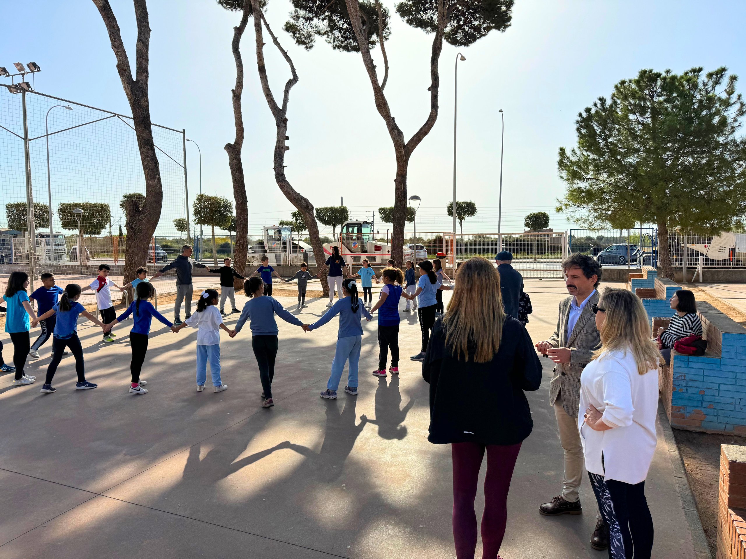 Vila-real promueve la práctica del deporte entre los escolares para una vida saludable 