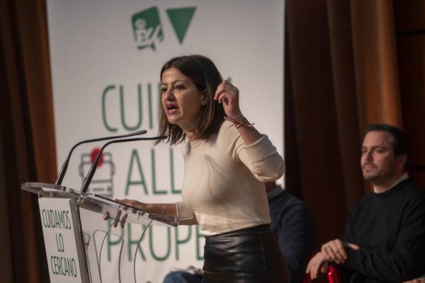 Sira Rego presenta su candidatura para liderar IU, en la que figura Rosa Pérez (EUPV)

