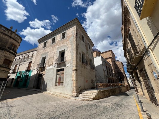 Las obras del Centro Olivense en Oliva se alargarán hasta finales de 2024