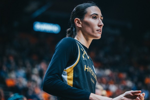 Belén Arrojo, capitana del Hozono Jairis, será operada de una lesión en su rodilla derecha
