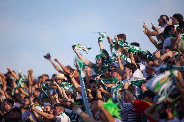 La afición del Elche dispone de 500 entradas para el partido de Santander
