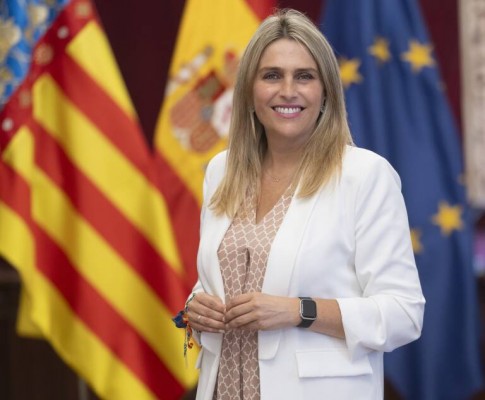 Barrachina acusa a Sánchez de usar Moncloa 