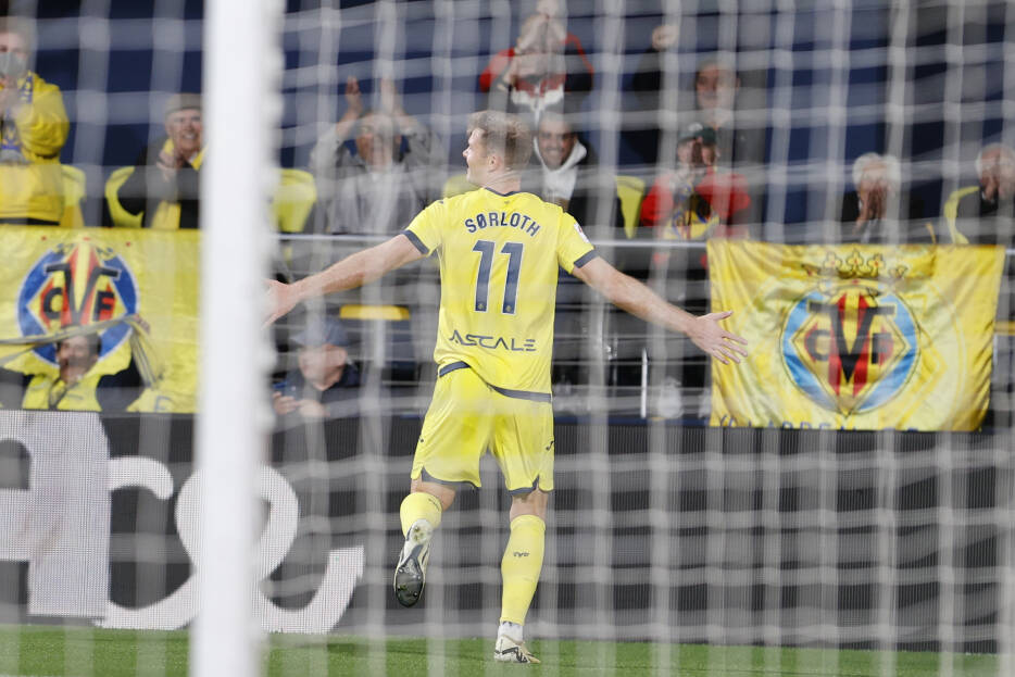 El doble reto de Sørloth: conseguir el Pichichi y superar a Forlán en su primera temporada